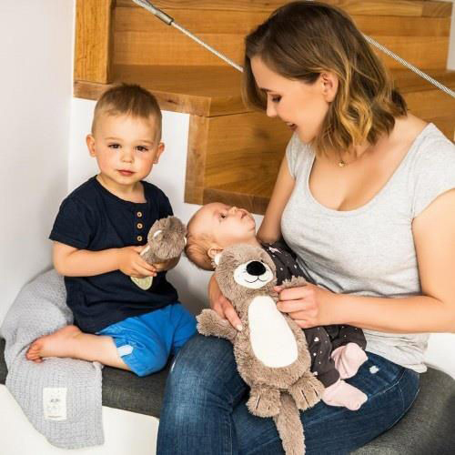 М'яка іграшка з брязкальцем BabyOno Видра 30 см (737) — 22469