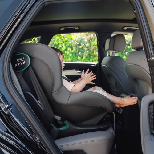 Автокресло BRITAX-ROMER KING Pro Midnight Grey — 16231 Автокресло BRITAX-ROMER KING Pro Midnight Grey — 16231
