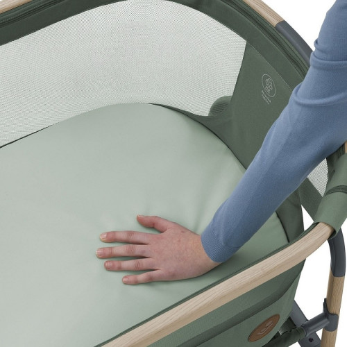 Приставне ліжечко MAXI-COSI Iora Air Beyond Green — 16272 Приставне ліжечко MAXI-COSI Iora Air Beyond Green — 16272