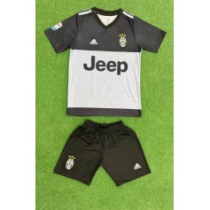 Дитяча футбольна форма Ювентус з написом Buffon, сезон 2015-2016 року (5678988)